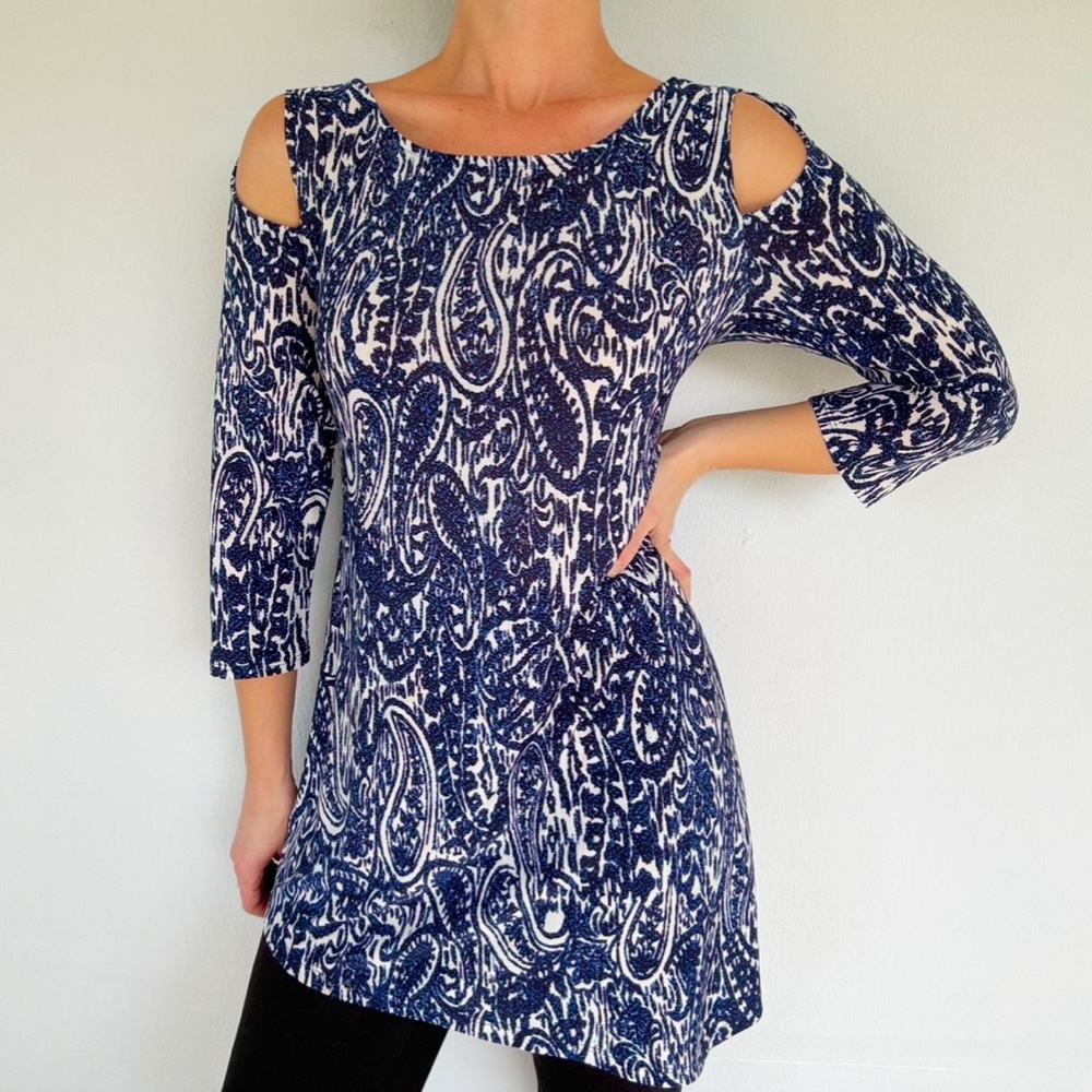 Patchington blue white paisley cut out cold shoulder tunic blouse size L/XL